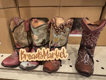 Load image into Gallery viewer, RA5813 Set of 4 Boot Pen Holders