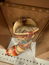 Load image into Gallery viewer, Lizard Gecko Boot Vase