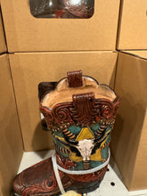 Load image into Gallery viewer, Gold Star Cowskull Boot Vase
