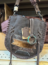 Load image into Gallery viewer, Aztec Ziglag Leather Purse