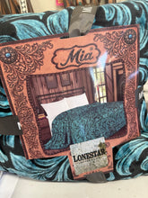 Load image into Gallery viewer, MIA Blankets