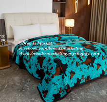Load image into Gallery viewer, Turquoise Cow Super Plush Blanket