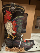 Load image into Gallery viewer, RA54123 Black Rooster Boot Vase