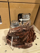 Load image into Gallery viewer, Horse Salt & Pepper Shaker Set