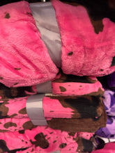 Load image into Gallery viewer, Queen Hot Pink Cow Print Plush Blanket