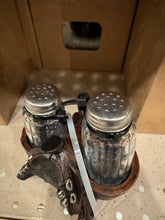 Load image into Gallery viewer, Saddle Salt & Pepper Shaker Set