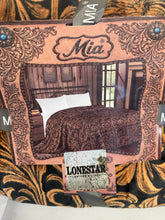 Load image into Gallery viewer, MIA Blankets