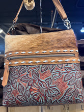 Load image into Gallery viewer, BA2827 Bottom Zipper Tooled Cowhide Purse