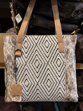 Load image into Gallery viewer, BA1266 White & Black Diamond Aztec Handbag