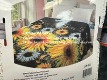 Load image into Gallery viewer, Black Silky Sunflower Daisy Super Plush Blanket