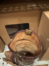 Load image into Gallery viewer, RA7571 Black Bear Acorn Boot Vase