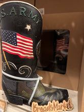 Load image into Gallery viewer, RA7146 US Army Flag Camo Boot Vase