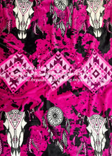 Load image into Gallery viewer, Queen Tiffany Pink Cowskull Plush Blanket