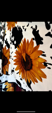 Load image into Gallery viewer, Sunflower Cow Super Plush Blanket S15