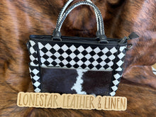 Load image into Gallery viewer, Checkered Should Crossbody Purse