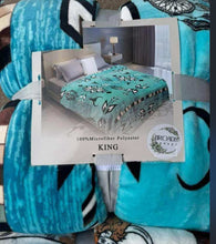 Load image into Gallery viewer, Caya Blue Aztec Super Plush Blanket