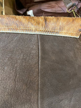 Load image into Gallery viewer, Turqouise Medallion Tooled Crossbody