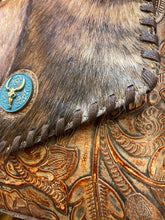 Load image into Gallery viewer, Turqouise Medallion Tooled Crossbody