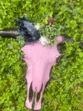 Load image into Gallery viewer, Somer Cowskull