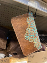 Load image into Gallery viewer, Cowhide Wristlet Wallets