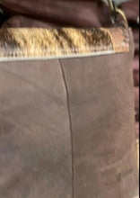 Load image into Gallery viewer, Cowhide Tooled Turquoise Concho Purse