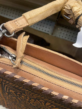 Load image into Gallery viewer, Tooled Cowskull Chain Purse