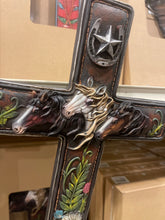 Load image into Gallery viewer, Horse Floral Horseshoe Cross
