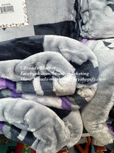 Load image into Gallery viewer, Purple &amp; Grey Sabrina Super Plush Blanket
