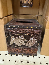 Load image into Gallery viewer, Horse Medallion Tissue Box Cover
