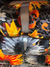 Load image into Gallery viewer, Black Silky Sunflower Daisy Super Plush Blanket

