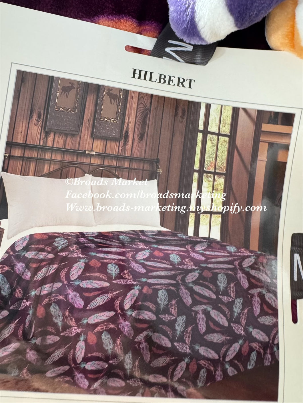 MIA Hilbert Burgundy Feather Super Plush Blanket