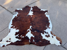 Load image into Gallery viewer, Tricolor Brindle Cowhide Rug 79x72” B126
