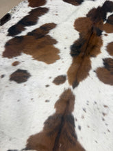 Load image into Gallery viewer, Tricolor Splatter Columbian Cowhide Rug 79x71”
