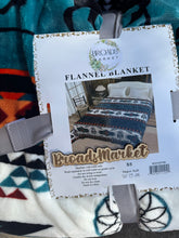 Load image into Gallery viewer, Teal Sandhorse Dreamcatcher Super Plush Blanket S5
