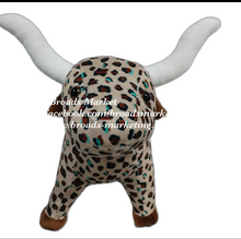 Load image into Gallery viewer, Longhorn Farm Pal Plush Toy
