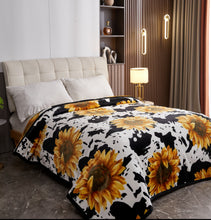 Load image into Gallery viewer, Sunflower Cow Super Plush Blanket
