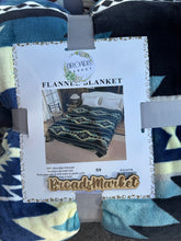 Load image into Gallery viewer, Navy Aztec Naveen Super Plush Blanket S9
