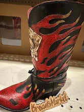 Load image into Gallery viewer, RA4146 Cards &amp; Skull Flame Boot Vase
