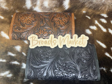 Load image into Gallery viewer, Bootstitch Distressed Leather Wallet
