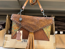 Load image into Gallery viewer, Tooled Envelope Crossbody Purse
