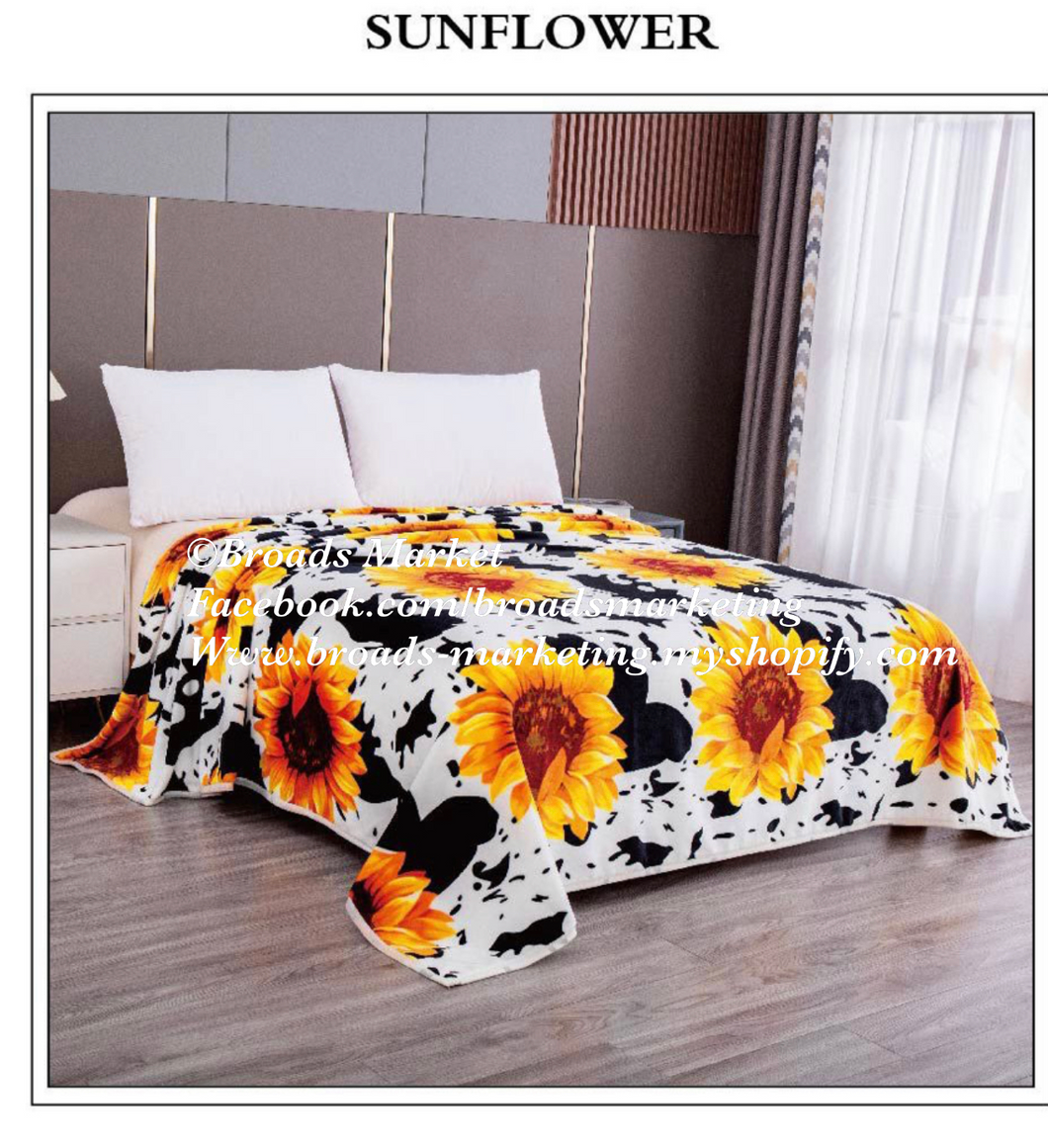 Sunflower Cow Super Plush Blanket