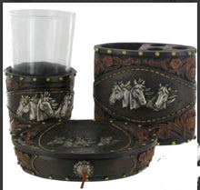 Load image into Gallery viewer, Horse Medallion 3 Piece Bathroom Set
