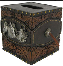 Load image into Gallery viewer, Horse Medallion Tissue Box Cover
