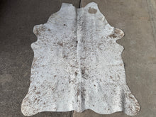Load image into Gallery viewer, Beige Red Salt &amp; Pepper Cowhide Rug 49x42”
