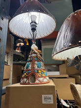 Load image into Gallery viewer, RA62012 Native TeePee Lamp
