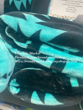 Load image into Gallery viewer, Reversible Turquoise Aztec &amp; Cow Super Plush King Blanket
