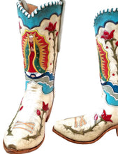 Load image into Gallery viewer, RA7151 Madonna Guadalupe Mary Boot Vase
