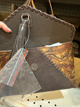 Load image into Gallery viewer, Tooled Envelope Crossbody Purse
