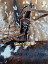 Load image into Gallery viewer, Checkered Leather Crossbody &amp; Wristlet Puse
