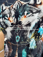 Load image into Gallery viewer, Dreamcatcher Wolf S23
